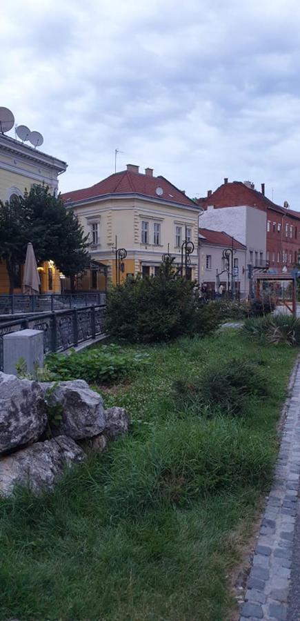 Belvarosi Apartman 2 Leilighet Miskolc Eksteriør bilde