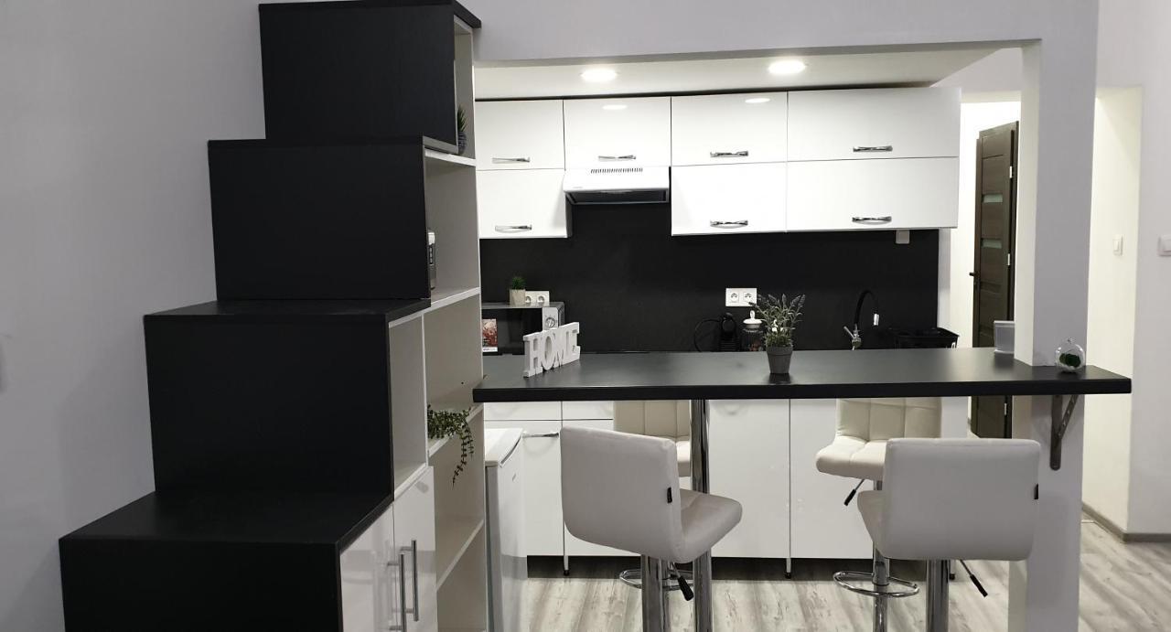 Belvarosi Apartman 2 Leilighet Miskolc Eksteriør bilde