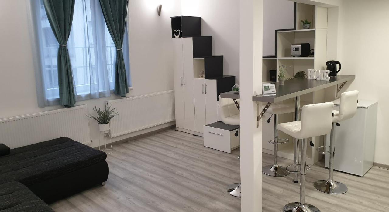 Belvarosi Apartman 2 Leilighet Miskolc Eksteriør bilde